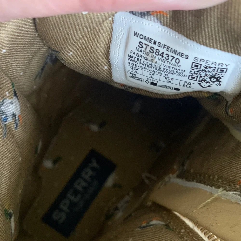 Sperry Women's Ankle Boots in Cream and Tan - Picture 4 of 16
